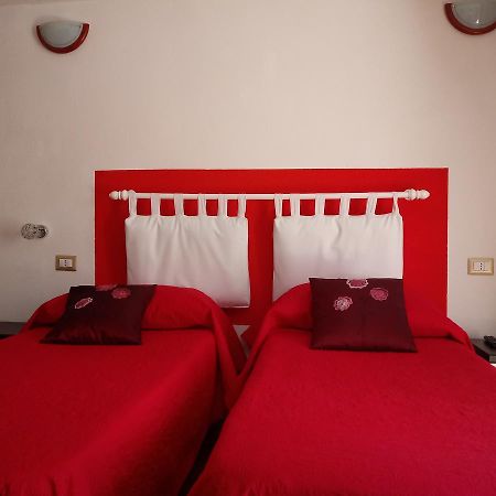 Ada'S Guest House Bosa Kültér fotó