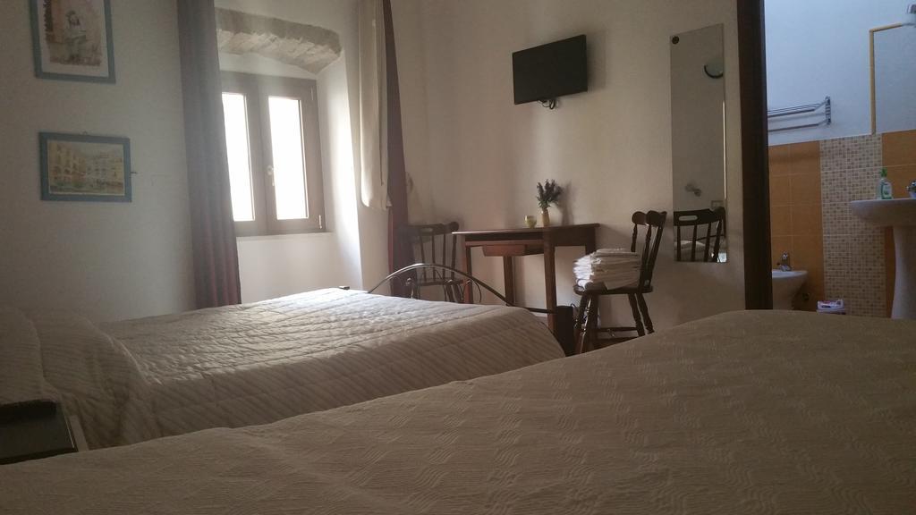 Ada'S Guest House Bosa Kültér fotó