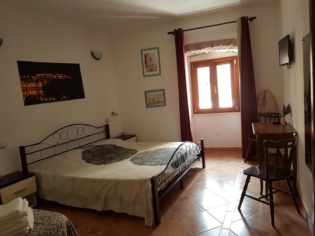 Ada'S Guest House Bosa Kültér fotó